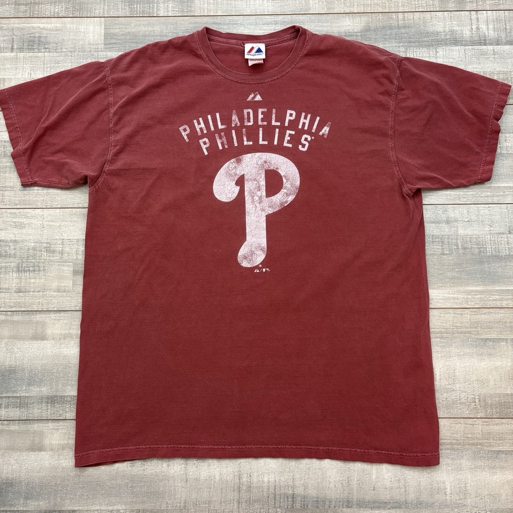 Vintage Majestic MLB Philadelphia Phillies Red Distressed Shirt Men’s Size XL